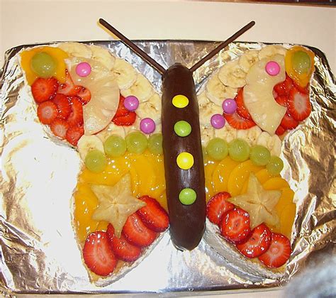 Eine torte oder ein kuchen gehören zum kindergeburtstag fest dazu. Kinder schmetterlings kuchen Rezepte | Chefkoch.de