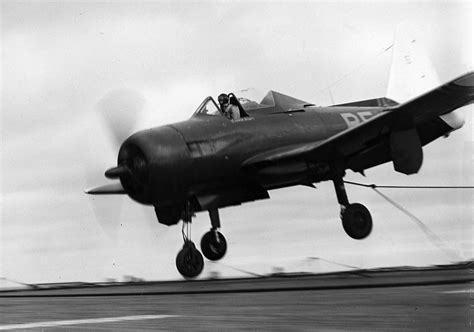 Us Navy Aircraft History A Brief History Of Tailhook Design