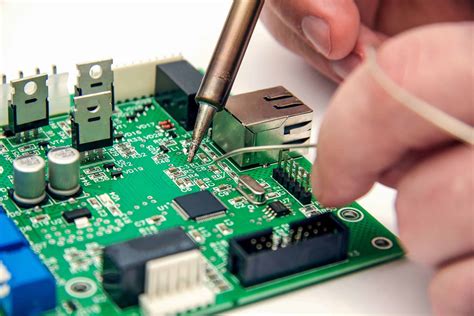 Manual Vs Automated Assembly When Does Your Pcb Need A Human Touch Vse