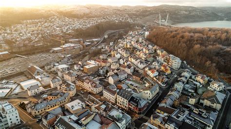 Larvik is a city in vestfold. debatt, kommentar | Kongegata stasjon - en stasjon for ...