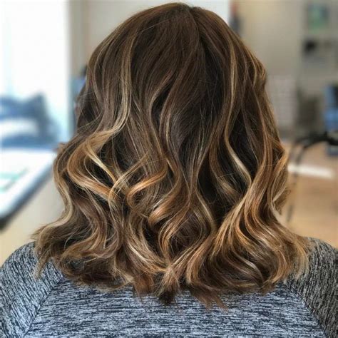 Brown hair with highlights is making a huge comeback this year. 45 Chocolate Brown with Honey Blonde Highlights | Medium ...