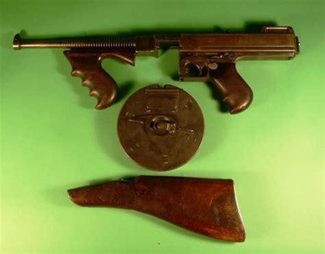Notorious Gangsters Bonnie And Clydes Guns Fetch 210000 At Auction Ibtimes