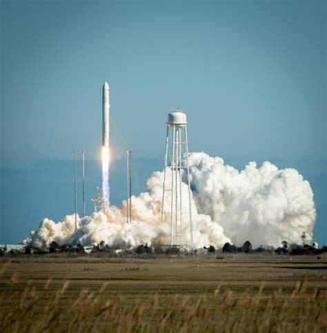Antares Rocket Soars Into Space From Wallops Va Pictures The
