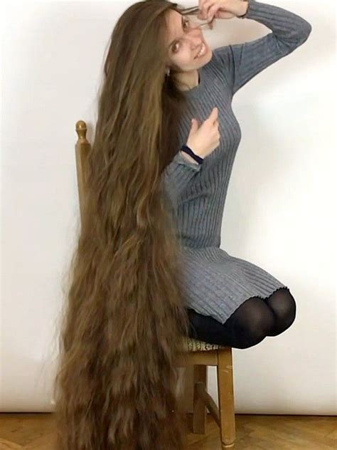 Video Hiding In Hair Realrapunzels Long Hair Styles Hair Styles