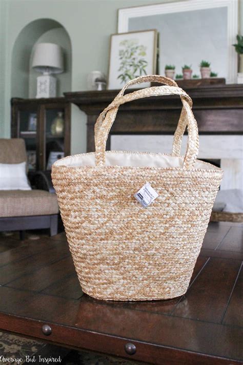 How To Paint A Straw Tote For A Trendy Summer Bag Average But Inspired