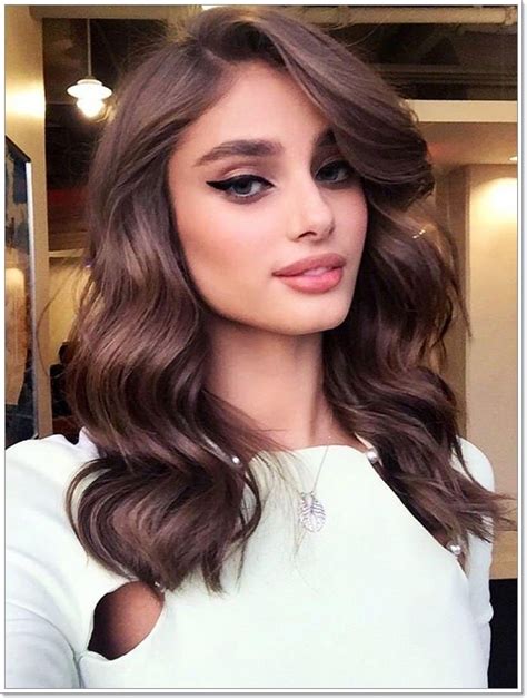119 Effortless Wavy Hairstyles To Try