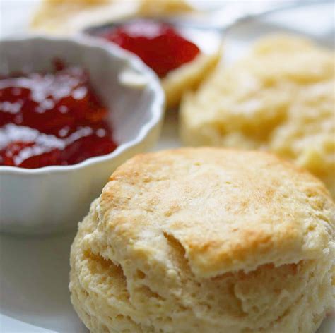 Simple Awesome Homemade Baking Powder Biscuits