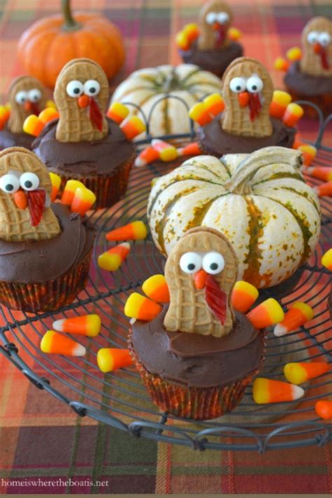 12 easy thanksgiving cupcakes cute decorating ideas and recipes for thanksgiving cupcakes