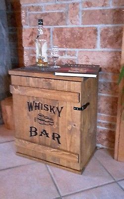 Bartresen selber bauen 32 diy ideen und anleitung. Mini Bar Whiskey Frachtkiste shabby vintage Schrank Whisky ...
