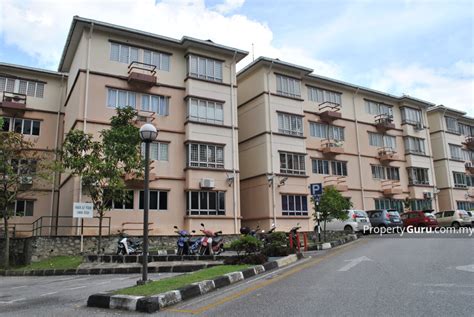 There are 4 blocks at casa tiara serviced apartment, with 671. SD Tiara Apartment- Jalan Damar SD 15/6, Bandar Sri ...