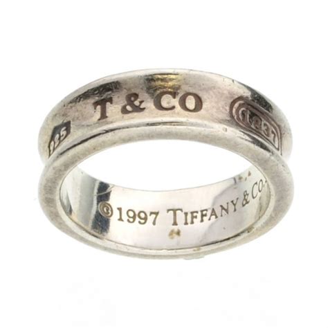 Tiffany And Co Silver Engraved Ring Lot 310a