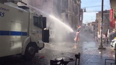 Water Cannon Used To Disperse Istanbul Gay Pride Parade News Al Jazeera