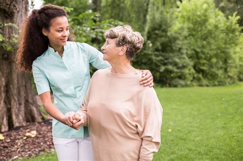 5 Home Health Aide Qualities That May Indicate Youve Found A Good One