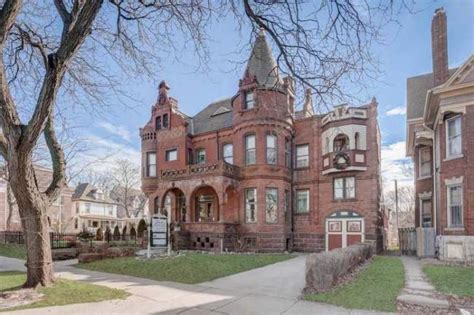1891 Schuster Mansion For Sale In Milwaukee Wisconsin — Captivating Houses