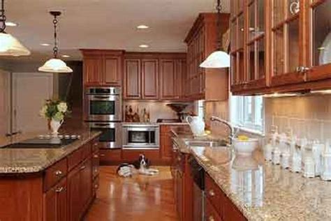 A Nicely Updated Kitchen Utilizing Older Oak Cabinets Kitchen