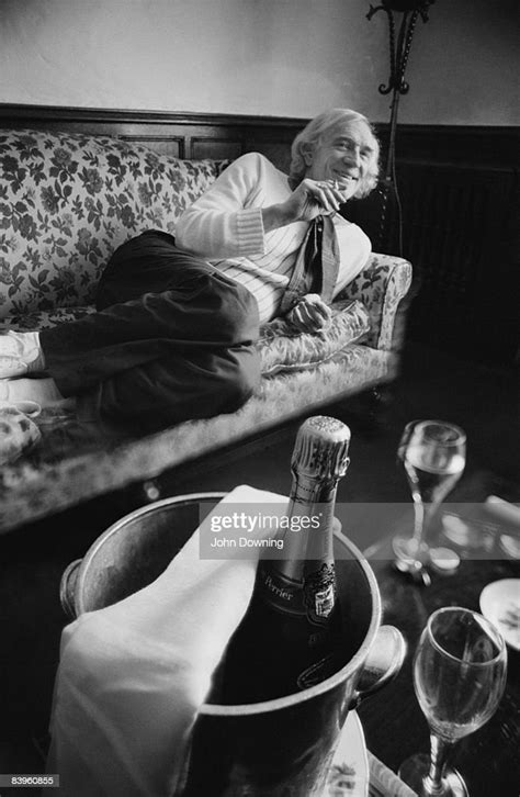 Irish Actor Richard Harris Reclines With A Cigarette 1982 News Photo Getty Images