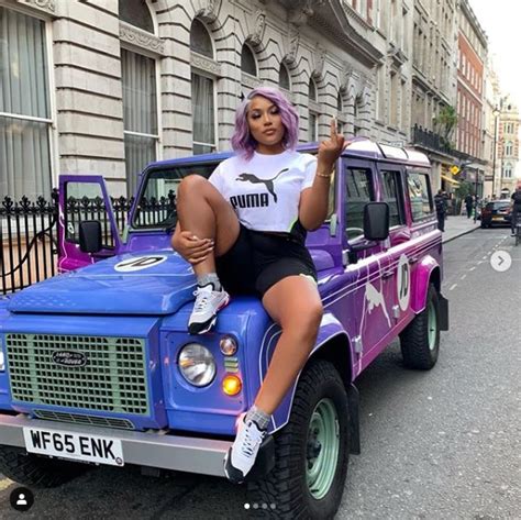 British rapper and burna boy's girlfriend, stefflon don has said in an interview with es magazine that she has a son but she does not want him going through prying eyes of the paparazzi. Burna Boy's Girlfriend, Stefflon Don Flaunts Her Banging ...