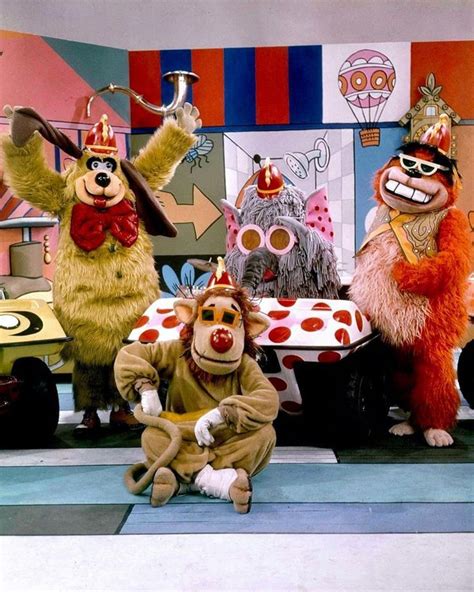 The Banana Splits 1970s Tv Shows Old Tv Shows Kids Shows Classic