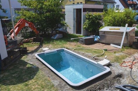 Ein pool im eigenen garten ist schon längst kein statussymbol mehr. Small pool in the garden self-build #build #garden #small ...