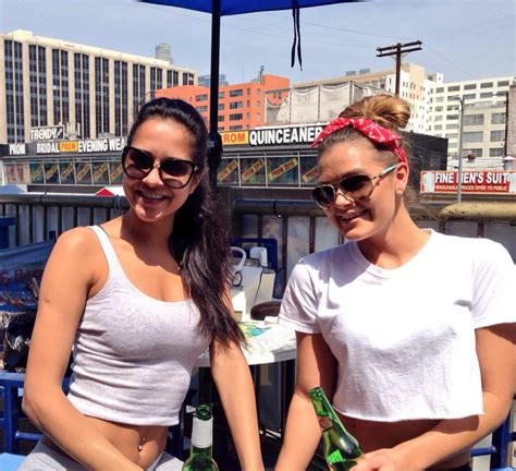 tw pornstars abby cross twitter shopping downtown with boo abbyleebrazil 9 27 pm 10 apr 2015
