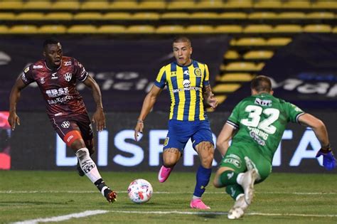 Tras la gran campaña protagonizada en el torneo clausura 2003 el canalla se aprontó para disputar un año deportivo con participación internacional. Central Córdoba le empató a Rosario Central en la última ...