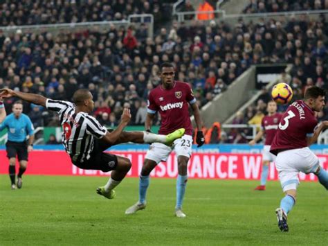 West Ham Vs Newcastle Preview Where To Watch Live Stream Kick Off Time And Team News