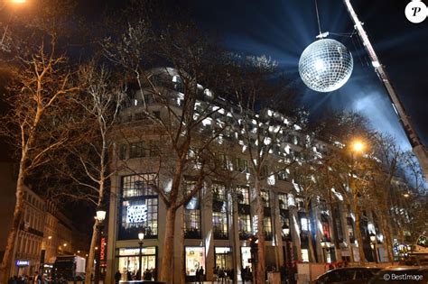 Inauguration Du Grand Magasin Des Galeries Lafayette Sur Les Champs