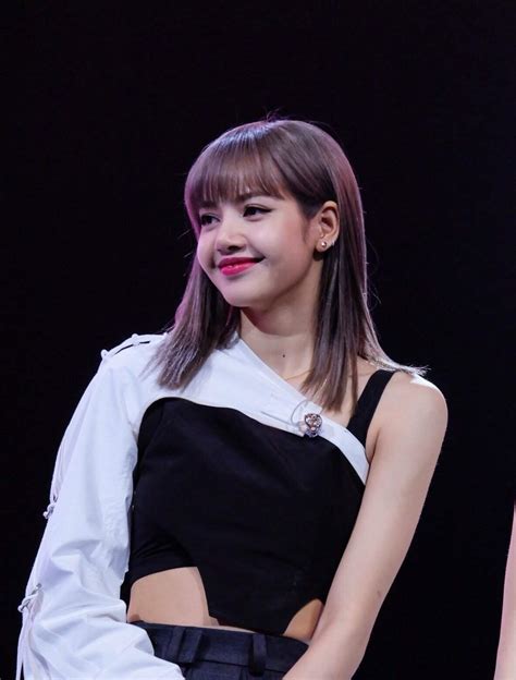 Lalisa Manoban Instagram Name / Originating from thailand, she is the ...