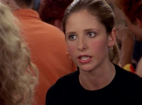 Sarah Michelle Gellar From Sex And The City Celebrity Cameos E News