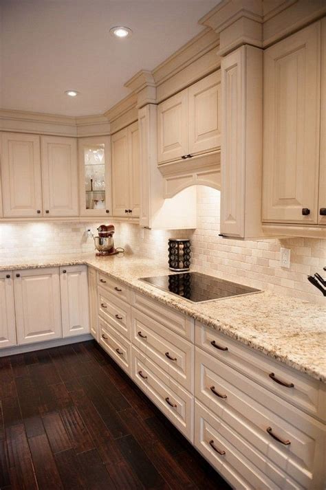 Each of our ivory luxury shaker kitchen units have 22mm kitchen doors constructed with a wood grain embossed pvc face and pre drilled holes for. 120+ Easy And Elegant Cream Colored Kitchen Cabinets ...