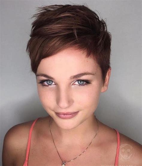 This choppy haircut and color is ideal for women with thick, strong, and healthy hair. Short Choppy Pixie Haircuts 2018-2019 - HAIRSTYLES