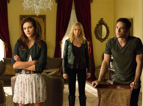 Vampire Diaries Newcomer Phoebe Tonkin Dishes On New Love Triangle And