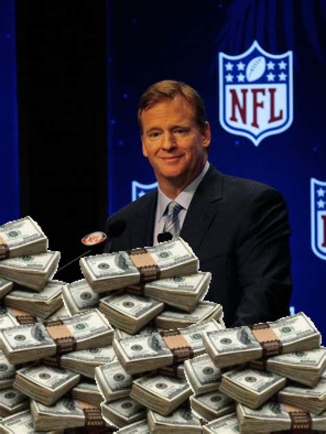 Top 10 Richest Nfl Players Ever In History Tricityhelppost
