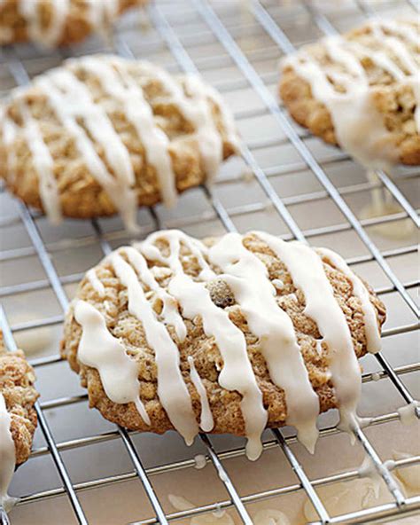 While they may not be fancy like other christmas cookies recipes, they are easy to make and taste very nutty. Iced Oatmeal-Applesauce Cookies