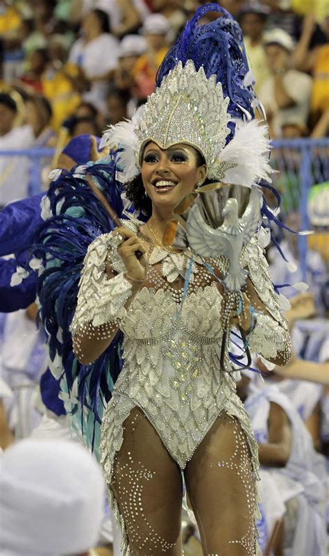 Sambódromo Do Rio De Janeiro Carnival Dancers Carnival Outfits