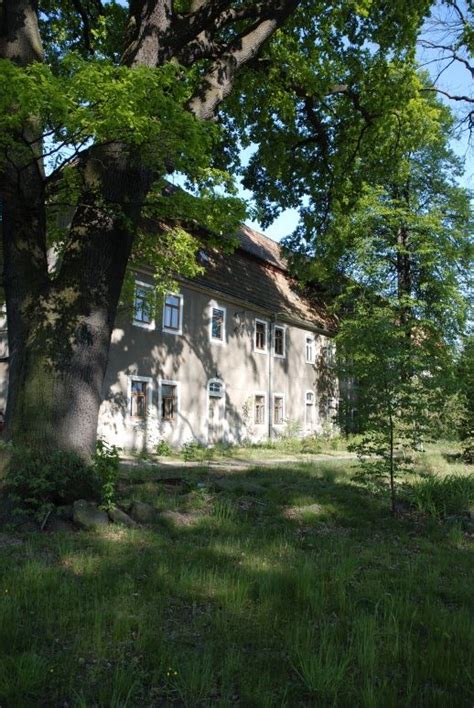 Hotels.com is a leading online accommodation site. Rittergut in Sachsen: Bauernhaus | Rittergut, Bauernhaus, Haus