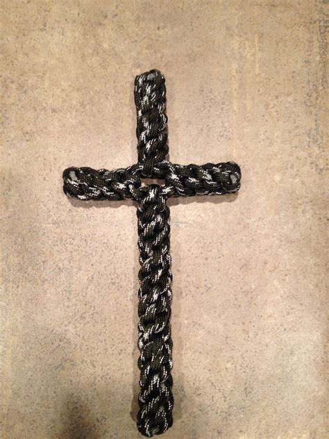 Paracord knots are one of the most useful skills for any prepper or survivalist. Box knot paracord cross | Rosary prayer, Paracord, School science projects