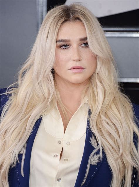 Kesha 2018 Grammy Awards In New York • Celebmafia