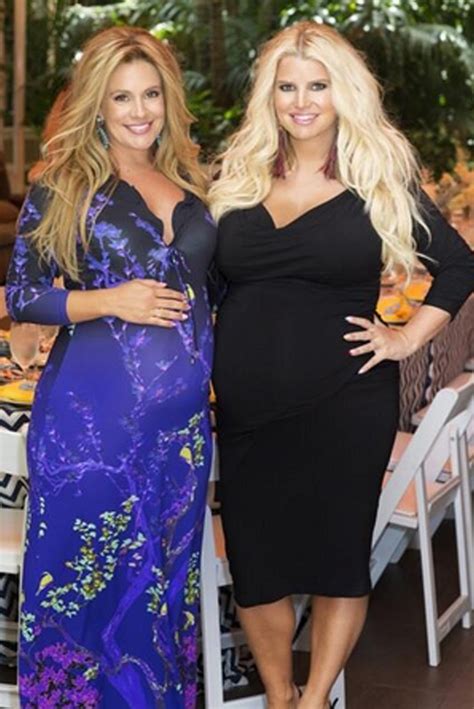 Photos Jessica Simpsons Pregnant Stomach Balloons Up Wel Come To Ct9