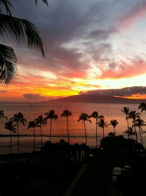 Hawaiiso Gorgeous Beautiful Sunrise Sunset Maui Hawaii