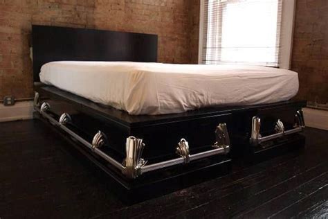 I Love This Coffin Bed 1313 Mockingbird Lane Pinterest