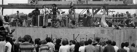 400.000 people attended the woodstock festival in 1969. Line Up | Woodstock