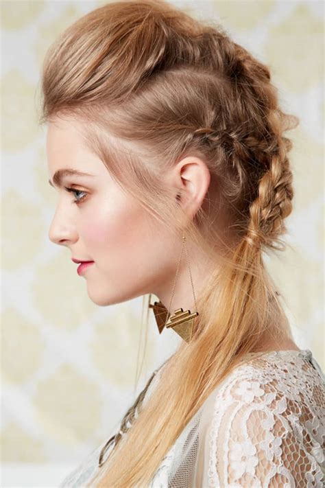 They are the epitome of grace and charm and have a vast popularity base among women worldwide. 15 Superlative French Braid Hairstyles Pictures - SheIdeas