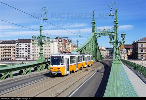 Utvonaltervezo budapest terkepen autos utvonalterv terkep. 4000 BKV (Budapest Transport Company) T5C5 at Budapest ...