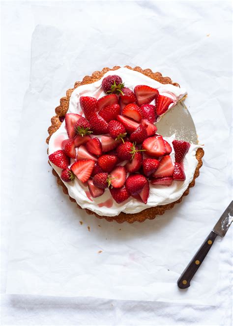 This moist and tender fresh strawberry yogurt cake will make your day. Whole Grain Strawberry Buttermilk Cake - Fork Knife Swoon