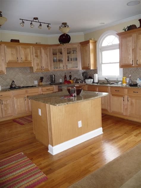 Gift your space magnificence with these superb red kitchen cabinets on alibaba.com. My kitchen after we moved in and BEFORE the makeover ...