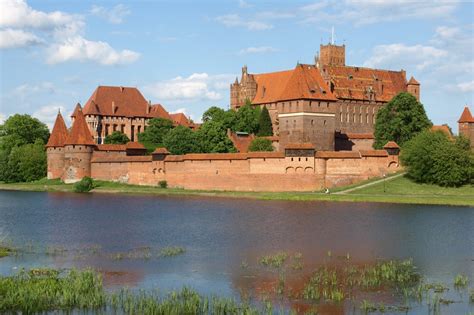Gdansk Poland Malbork Castle By The Nogat 02 © Gdansk Tourism