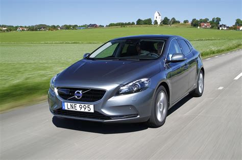 Volvo V40 Drive E D4 First Drive Review