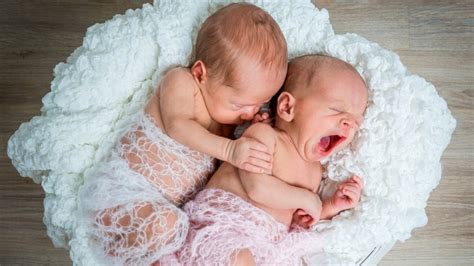 8 Ways A Twin Pregnancy Is More Difficult