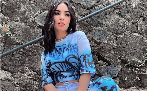 Kimberly.loaiza | el tiempo de dios es perfecto💕 🇲🇽 #noseasceloso contacto: Kimberly Loaiza regala 100 mil pesos a personas en la ...